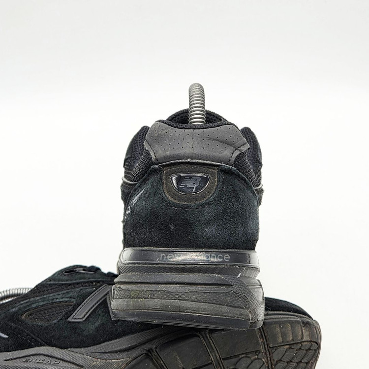 뉴발란스 990v4 메이드 인 USA 블랙 (260 D) 이미지