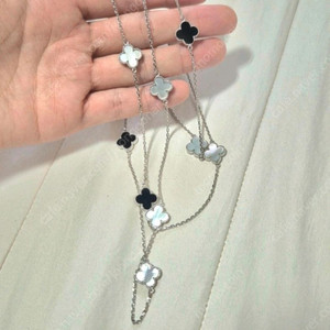 클로버 양면 실버 롱 목걸이 이미지