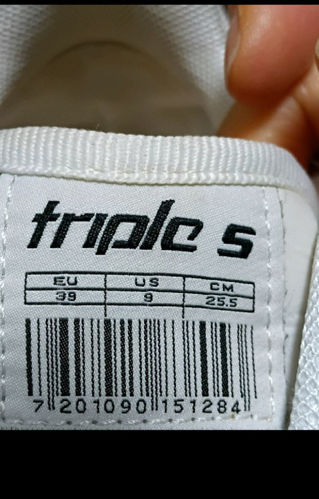 발렌시아가 트리플에스 스니커즈250 이미지