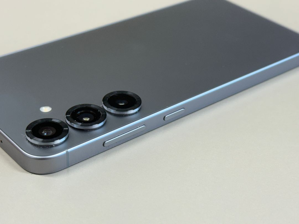 (72만원)갤럭시S25플러스 실버 256G 깨끗한 새폰급 자급제 단말기 정상해지 완료 이미지