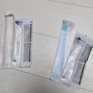 여행용 칫솔 치약 면도기 일괄 세트 이미지