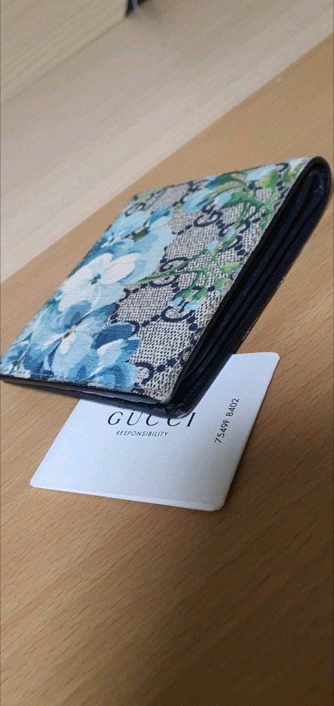 구찌 플라워 반지갑/지갑 정품A급(감정O)구찌프라다루이비통디올고야드샤넬셀린느보테가생로랑발렌시아가버버리가방 이미지