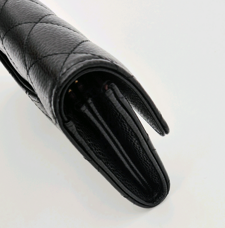 [중고명품셀렉트]샤넬 클래식 캐비어 플랩 장지갑 이미지