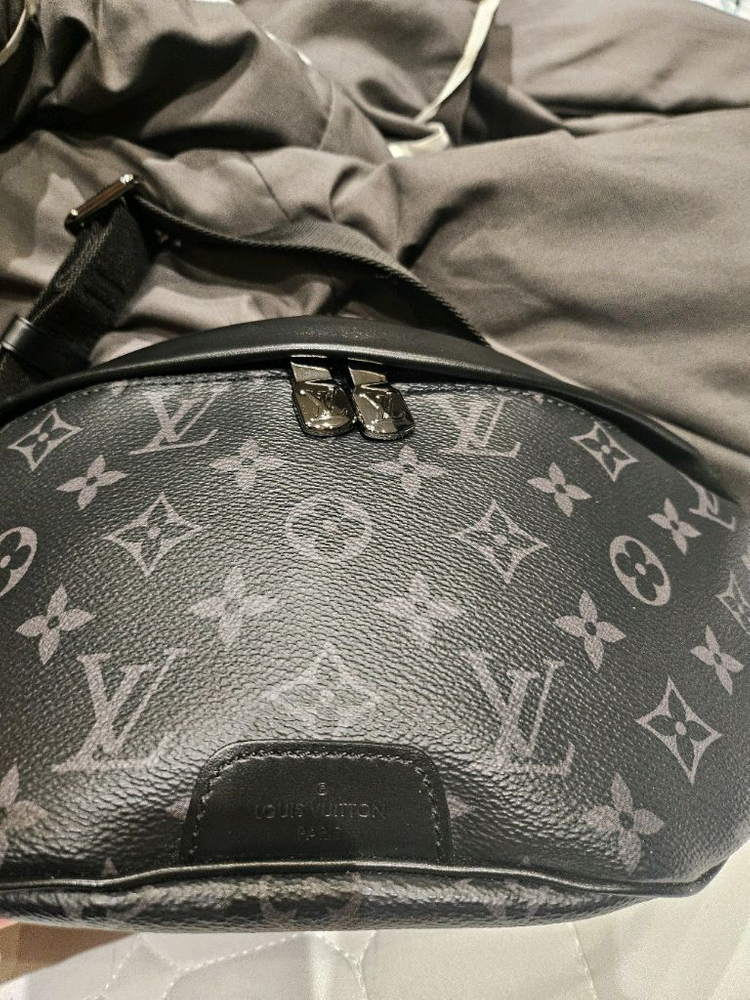 루이비통 디스커버리 범백 새거급 이미지