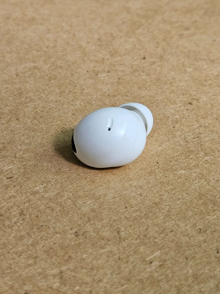 갤럭시 버즈2프로 화이트 오른쪽유닛 SM-R510 이미지