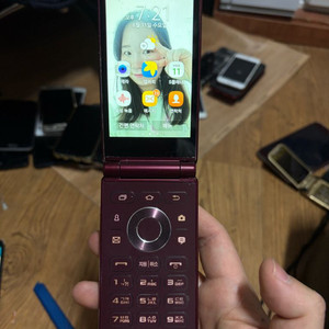 갤럭시폴더2 sm-g160n 이미지