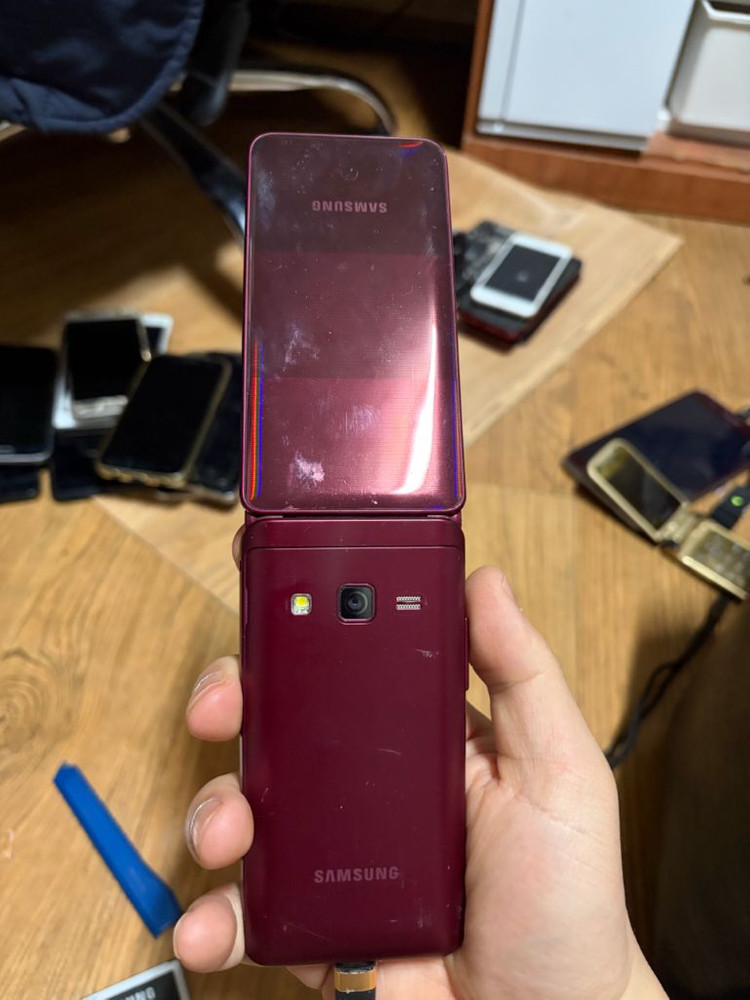 갤럭시폴더2 sm-g160n 이미지