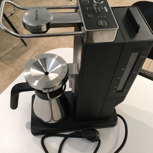 발뮤다 더브루 이미지