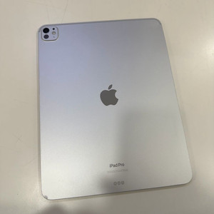 배타리100 아이패드프로13 m4 256 와이파이 판매해요 이미지