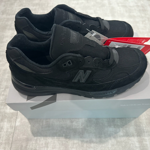 뉴발란스 992 트리플 블랙 260 이미지