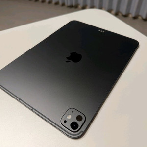 아이패드 프로 M4 11인치 256GB 셀룰러 및 악세서리 패키지 이미지