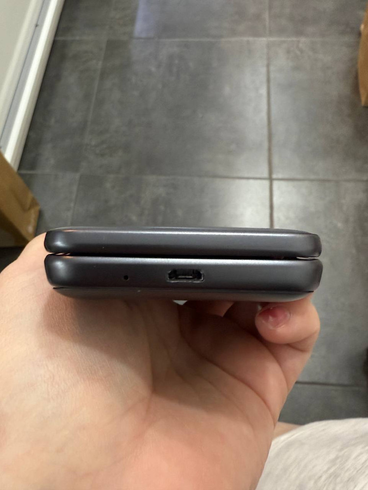 A급)갤럭시폴더2 블랙 32GB (G160) Y1667 이미지