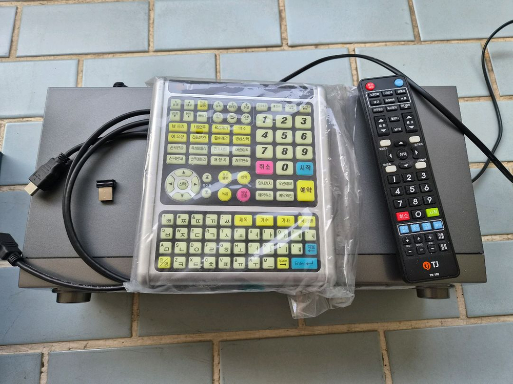 태진미디어 노래방 반주기 TKR-365HK 판매합니다 // 이미지
