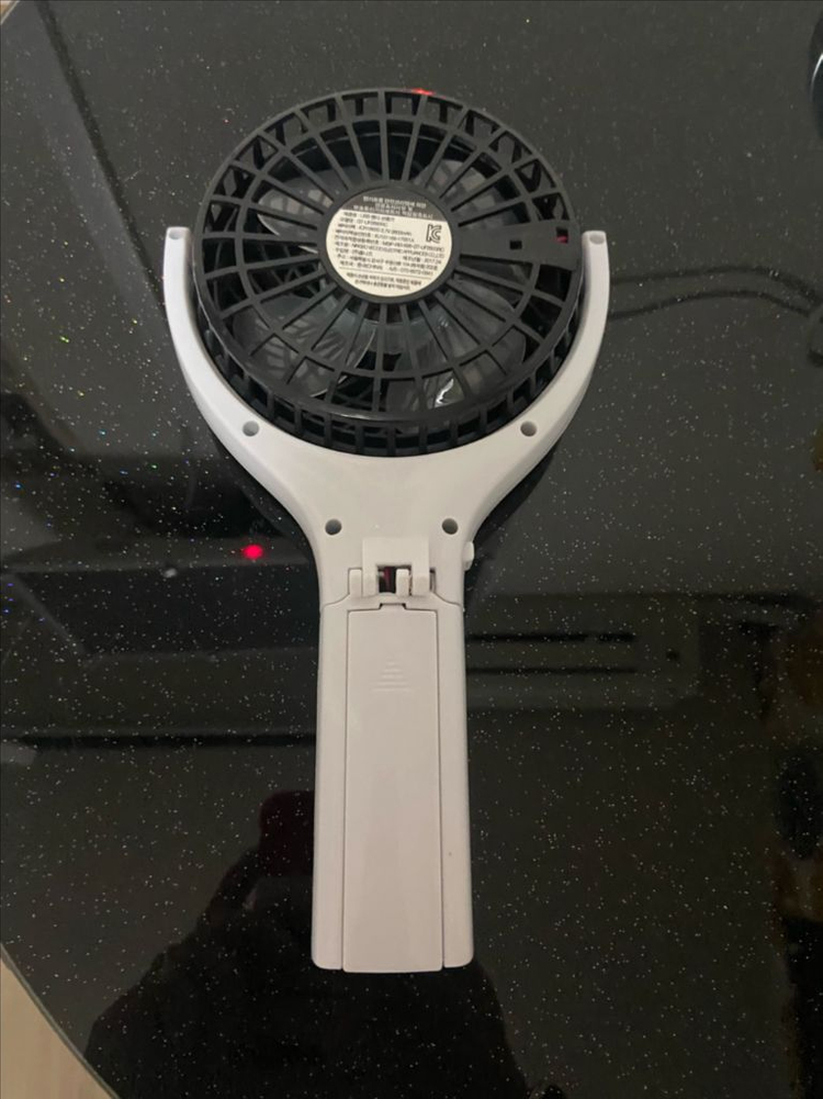 몇 번 사용 안 한 가이타이너 휴대용 선풍기 팝니다 이미지