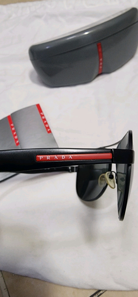 프라다 남자 선글라스/ 스니커즈 280 이미지
