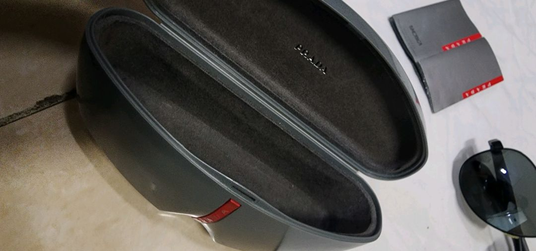 프라다 남자 선글라스/ 스니커즈 280 이미지