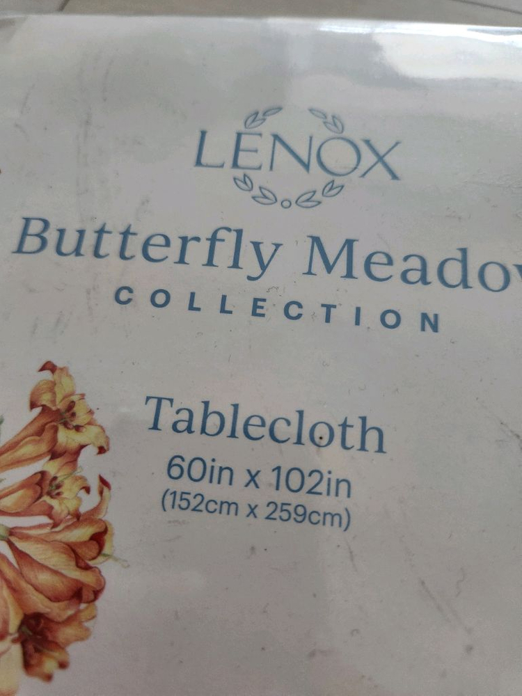 레녹스 버터플라이 테이블보 식탁보 이미지