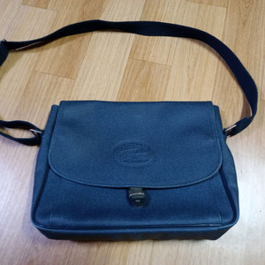 라코스테 크로스백 이미지