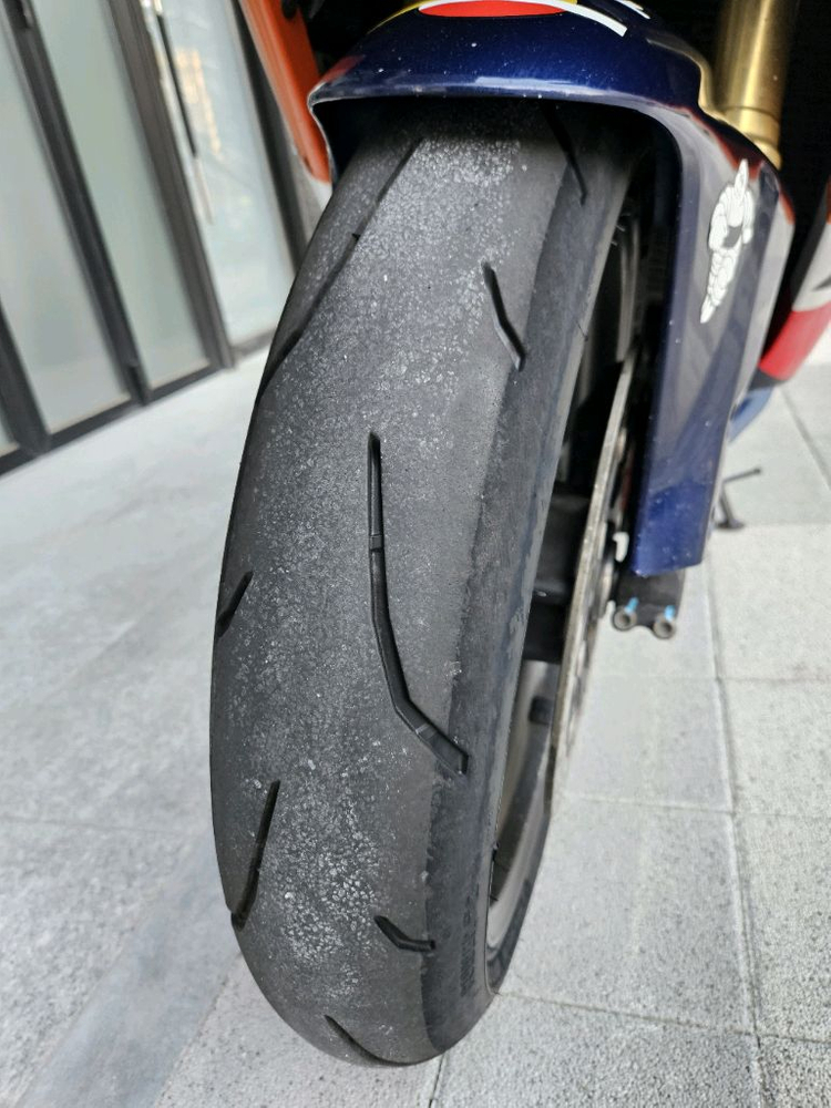 미들급 명차 CBR600RR 판매합니다. 이미지