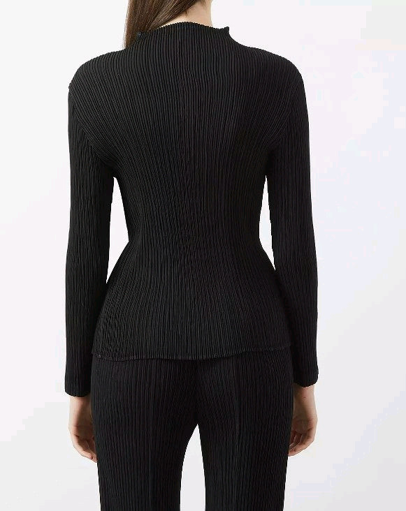 이세이미야케 플리츠플리즈 해칭 플리츠 탑 이미지