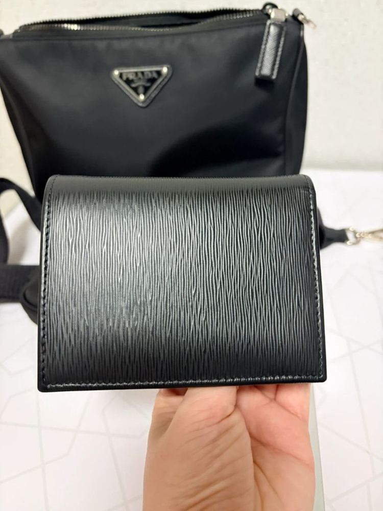 프라다 리나일론 크로스백,비텔로 반지갑 이미지