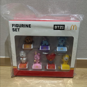 bts 컴백기념 bt21 맥도날드 피규어 세트 이미지