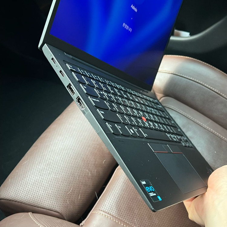 레노버 카본X1 GEN9 i7-1165G7 노트북 14인치 이미지