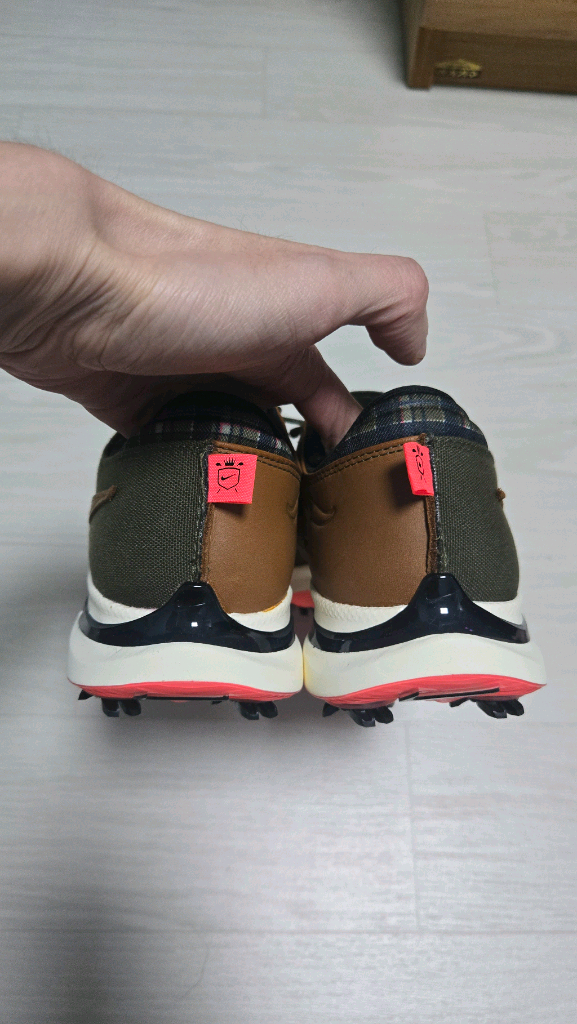 나이키 에어 줌 빅토리 투어3 NRG W OC24 255mm 판매합니다 골프화 이미지