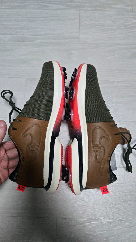 나이키 에어 줌 빅토리 투어3 NRG W OC24 255mm 판매합니다 골프화 이미지