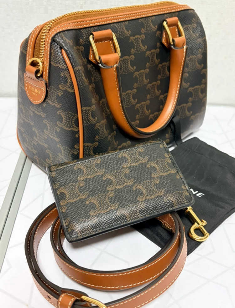 셀린느 보스턴백 스몰,트리옹프 플랩 카드지갑 이미지