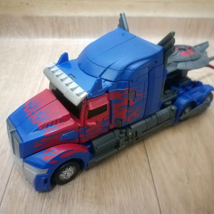 트랜스포머 스튜디오 시리즈 네메시스 프라임 이미지