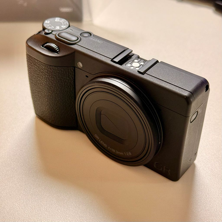 리코 GR4 모노크롬 판매합니다 이미지