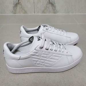 엠포리오 아르마니 스니커즈 이미지