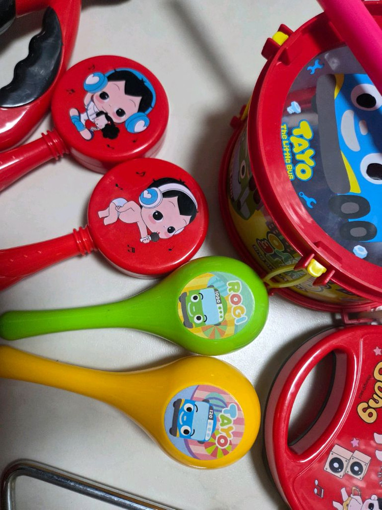 악기일괄 타요마라카스 실로폰 탬버린 북 두더지잡기 이미지