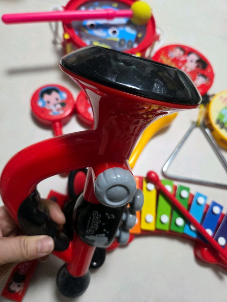 악기일괄 타요마라카스 실로폰 탬버린 북 두더지잡기 이미지