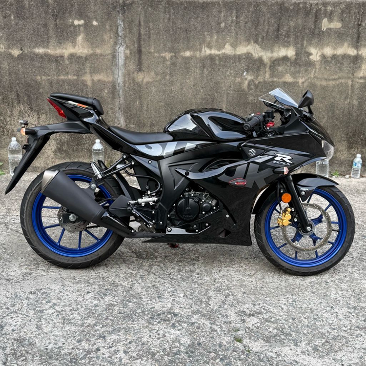 스즈키 GSX R125 21년식 이미지