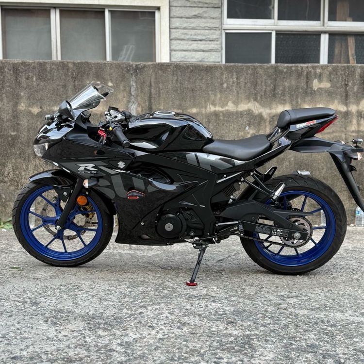 스즈키 GSX R125 21년식 이미지