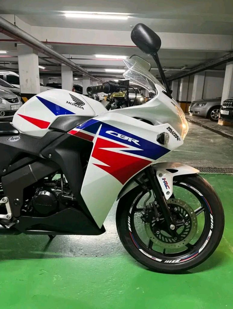 [개인]cbr125 건담 9xxx키로 이미지