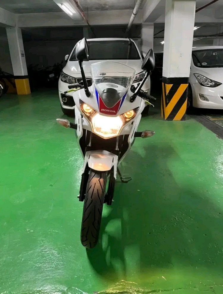 [개인]cbr125 건담 9xxx키로 이미지