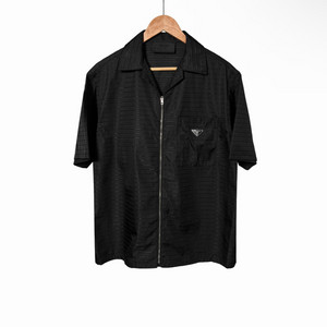 [M] 프라다 남성 리나일론 삼각로고 멀티로고 집업 반팔 셔츠 자켓 블랙 이미지