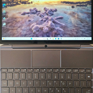 GPD WIN MAX 2 7840U 32GB 2TB UMPC 이미지