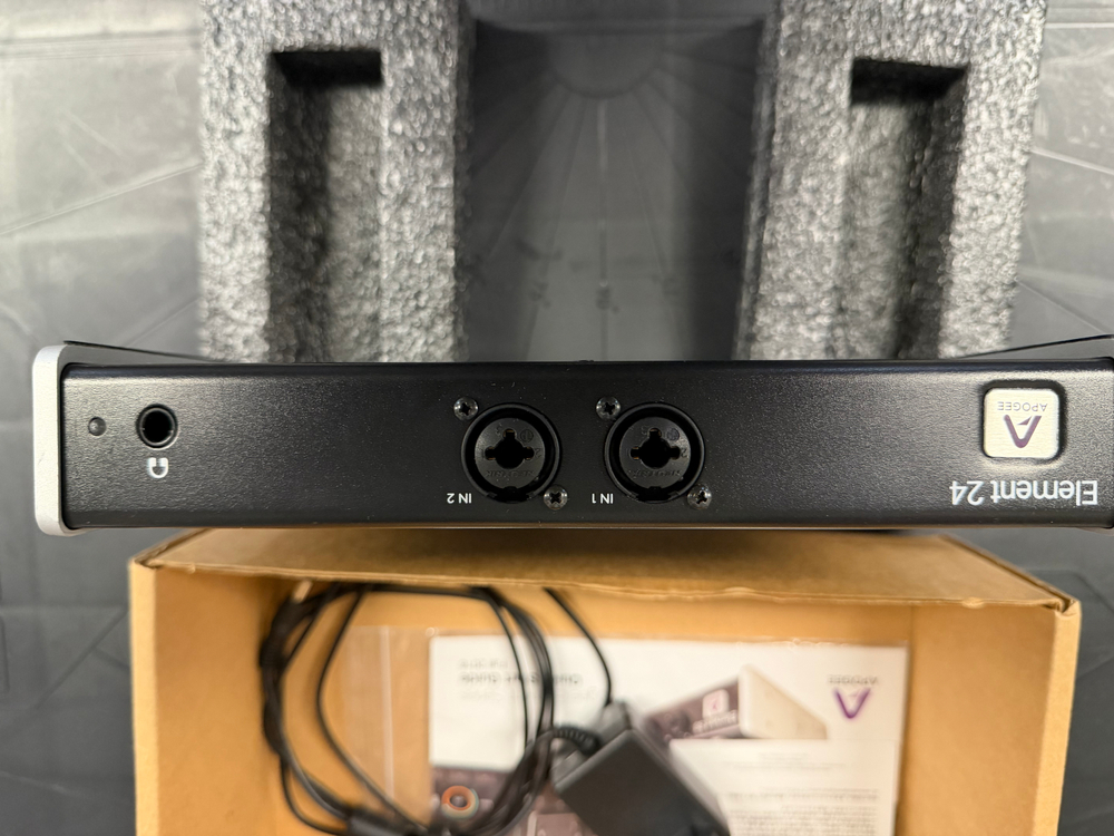 오디오 인터페이스 + 컨트롤러 세트 이미지