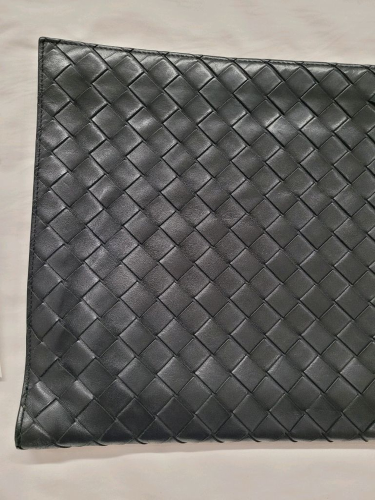 보테가베네타 인트레치아토 하프 지퍼 투톤 클러치 이미지