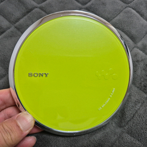 SONY D-EJ885 LIME GREEN 색상 정상작동품 판매합니다. 이미지