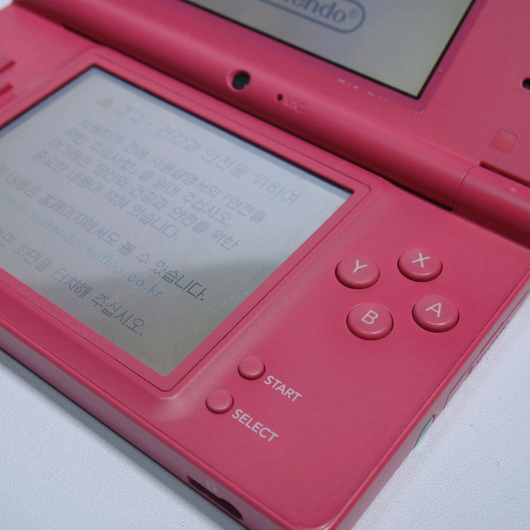 닌텐도 DSi 핑크 + 175 게임 이미지