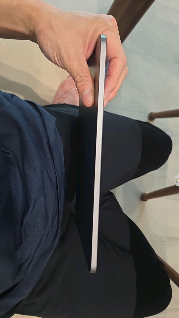 아이패드 에어4+펜슬 이미지