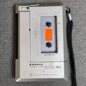 산요 워크맨 MR 1350 기계식 작동품 이미지