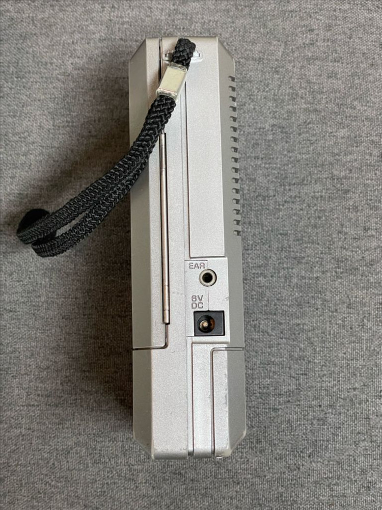 산요 워크맨 MR 1350 기계식 작동품 이미지