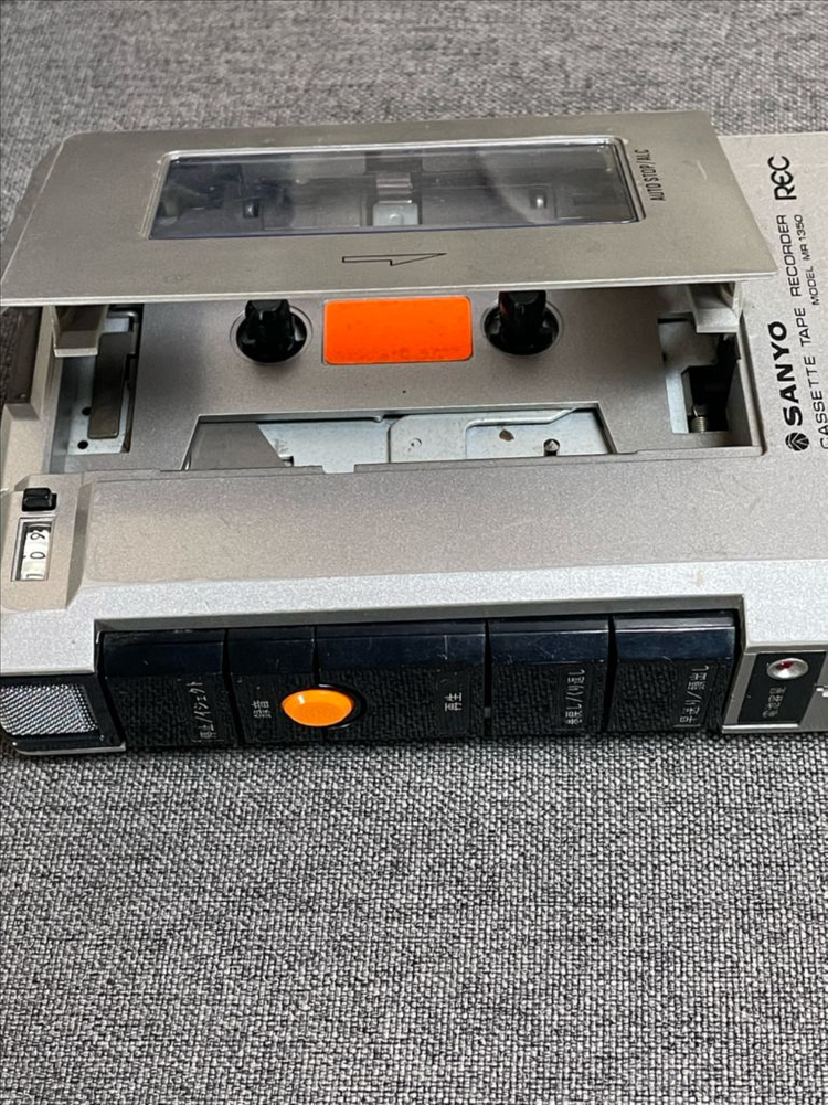 산요 워크맨 MR 1350 기계식 작동품 이미지