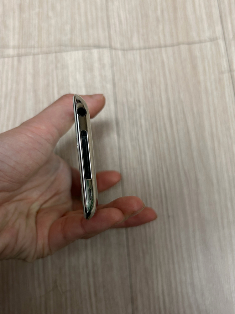 아이팟터치 16기가 화이트 이미지